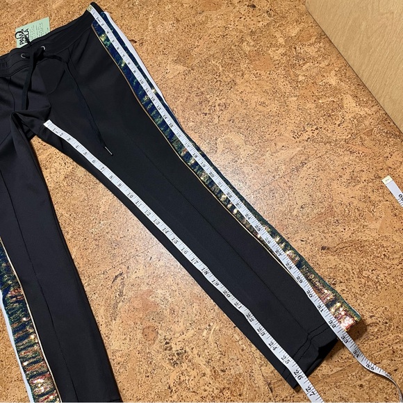Pam & Gela Wm's Sequined Stripe Crop Track Pant NWT In Black Sz O/XS - Picture 14 of 16